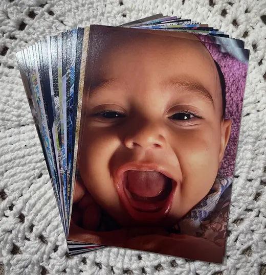 Fotos reveladas de bebê sorrindo
